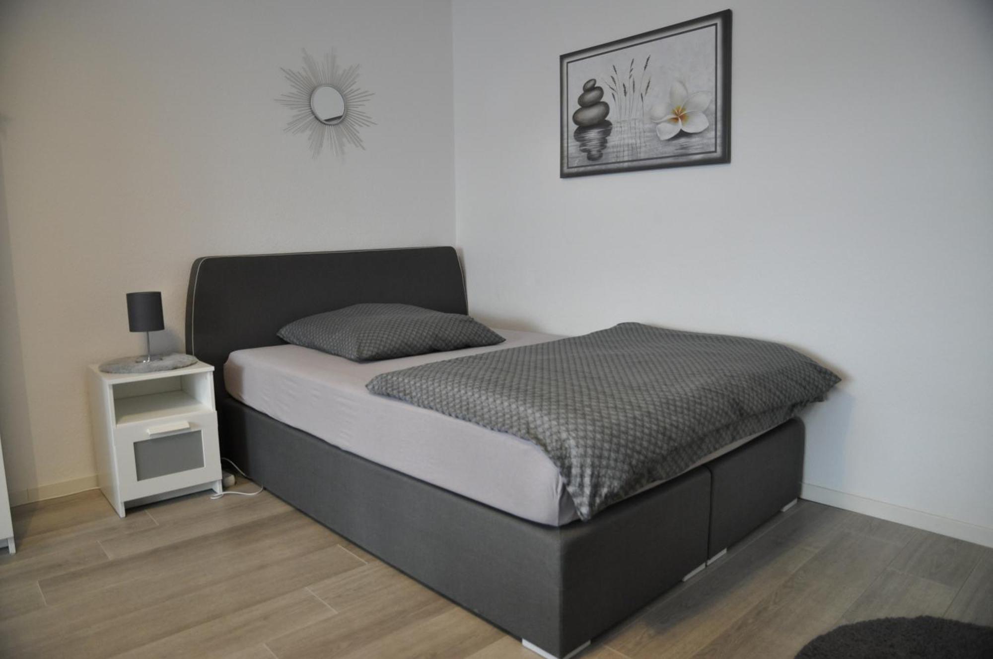Deluxe Apartment 2 - Ruhe Oase - 1Zkb Balkon - Parkplatz Bad Nauheim Buitenkant foto